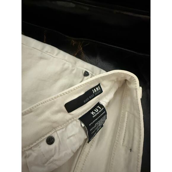 Kut from the Kloth Jane‎ High Rise Frayed Hem Denim Shorts White Size 14 - Picture 3 of 4